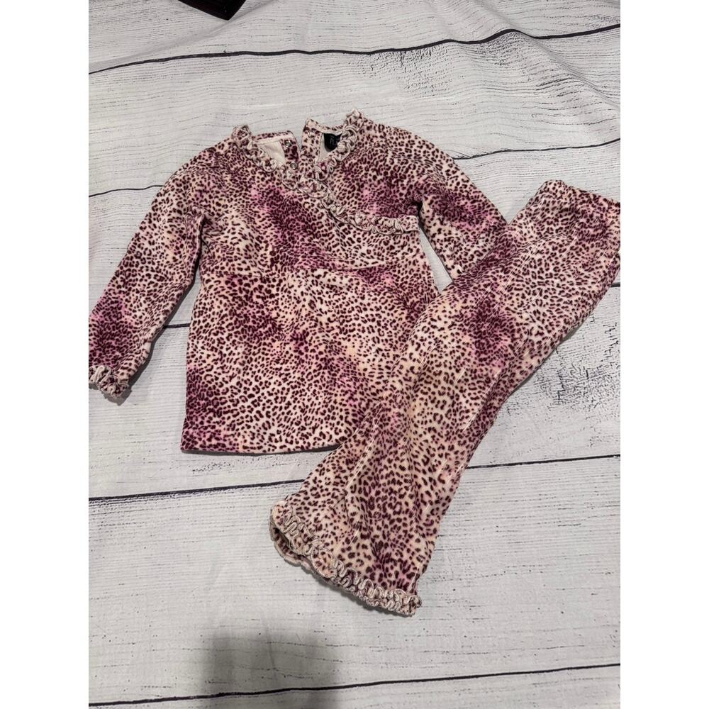 The Children's Place leopard print set